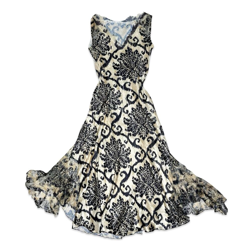 Komarov Elegant Fairy Baroque Geometric Champagne Black Sheath Dress